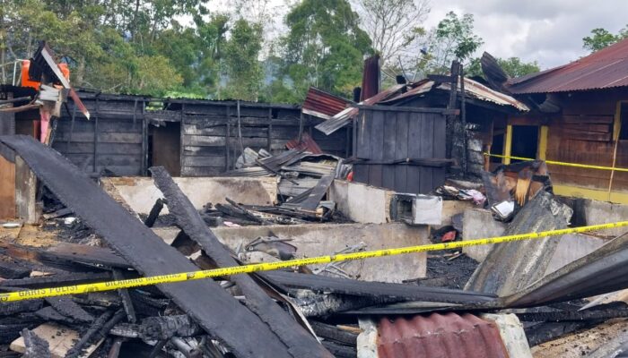 1 Rumah Dan 1 Sepeda Motor Terbakar Di Garoga