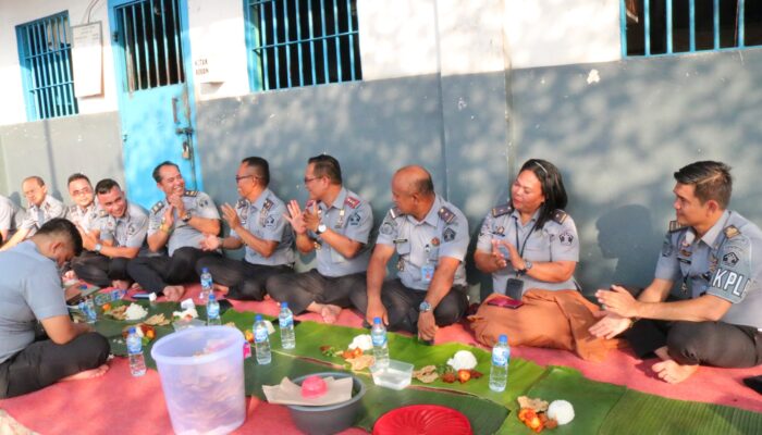 Makan Bersama, Pegawai Dan WBP Lapas Kelas IIA P.Siantar Syukuran Tahun Baru
