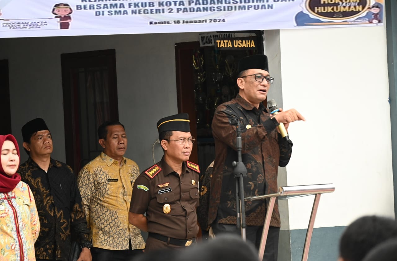 FKUB Edukasi Siswa SMAN 2 Padangsidimpuan Pentingnya Kerukunan FKUB Edukasi Siswa SMAN 2 Padangsidimpuan Pentingnya Kerukunan