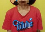 Korban Dan Warga Bawa Pelaku Penggelapan Sepeda Motor Ke Polsek Siantar Utara