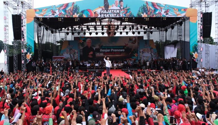 Dihadiri Ribuan  Massa, Bimbo Dan Slank Meriahkan Kampanye Perdana Ganjar-Mahfud Di Jabar
