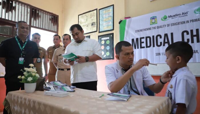 Pj Bupati Aceh Besar Berkunjung Ke SDN 1 Lhoknga