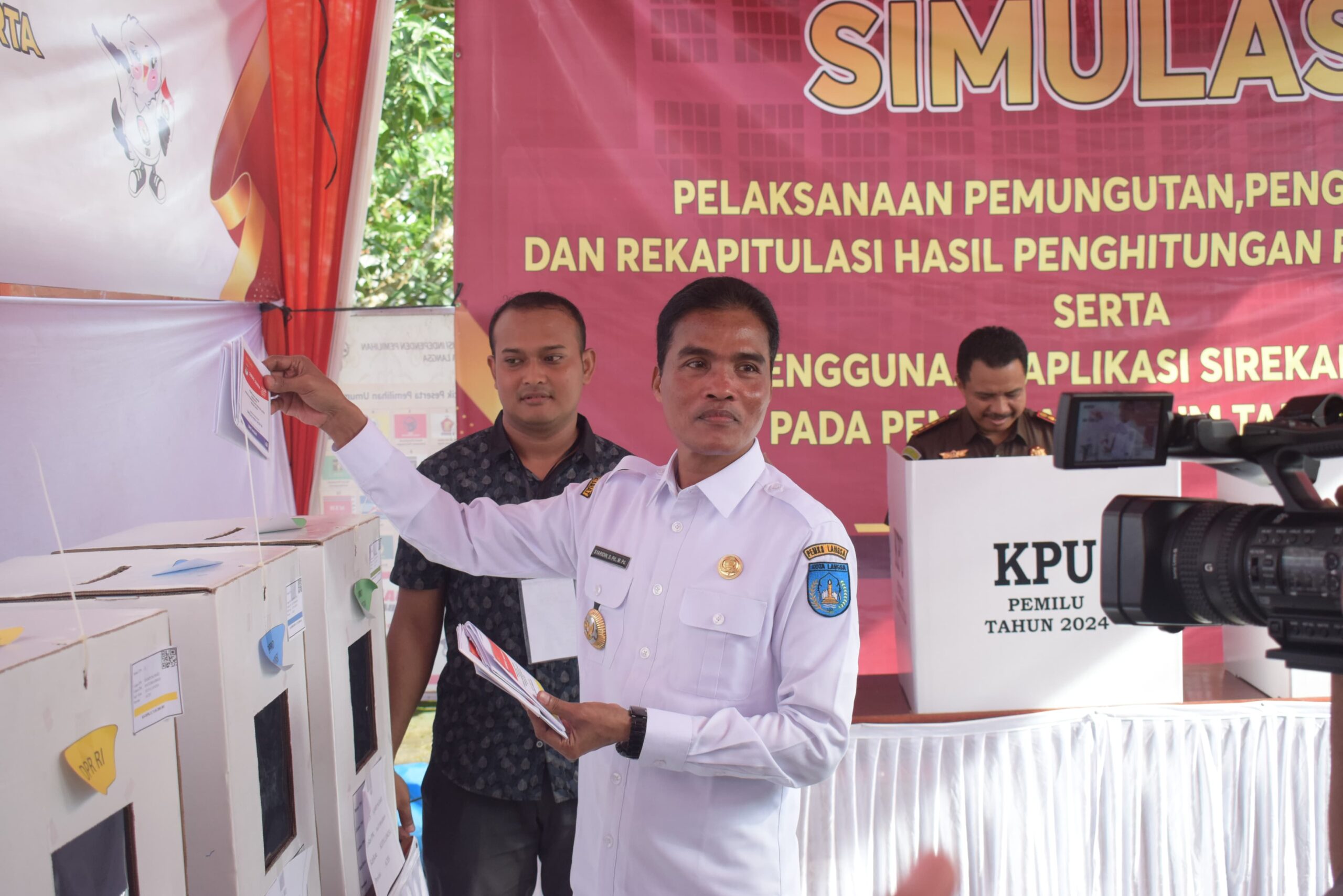 185 Pemilih Ikuti Simulasi Pungut Hitung Di KIP Langsa