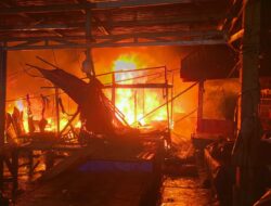 10 Kios Di Pasar Induk Sidikalang Terbakar