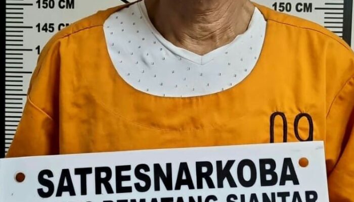 Polres P. Siantar Ringkus Pengedar Sabu Di Rumahnya