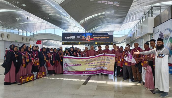 Retali Travel Berangkatkan 28 Jemaah Umrah Perdana Di KNIA