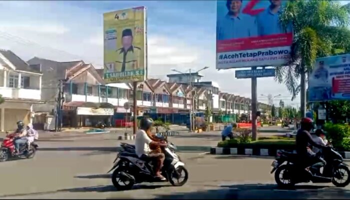 Diprotes, Penertiban Baliho Caleg Di Pidie Pilih Kasih