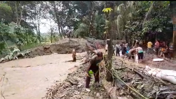 Ulu Barumun Banjir Akibat Meluapnya Sejumlah Sungai