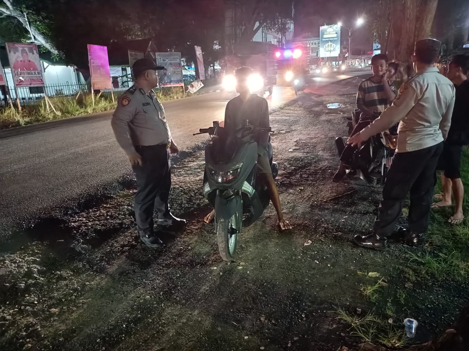 Polsek P. Susu Patroli Malam Hari Dan Sambangi Warga