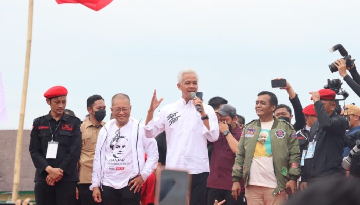 Ganjar – Mahfud Putihkan Kredit Macet Petani Dan Nelayan