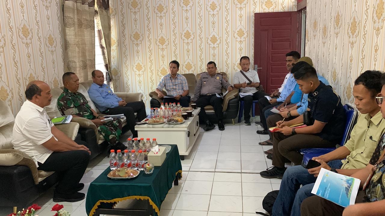Sebagai bentuk komitmen Percepatan Penyelesaian Pembangunan PLTA Asahan 3, PLN UIP SBU melalui UPP SBU 4, melakukan mediasi final untuk akses lahan tapak tower 19, SUTT 150 kV Asahan 3 - Simangkuk, yang berada di Desa Tangga, Kecamatan Aek Songsongan, Kab. Asahan, Rabu (24/1/2024).