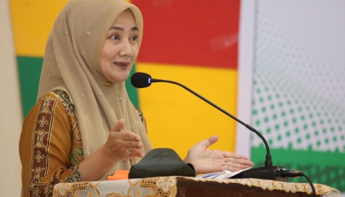 Ayu Marzuki Minta Guru TK Bentuk Adab Yang Baik Terhadap Murid