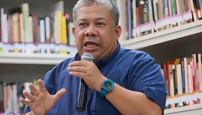 Fahri Hamzah Ajak Masyarakat Gunakan Akal Sehat Saat Memilih Presiden