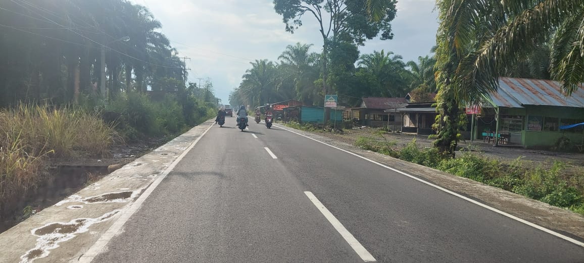 Penanganan Jalan Provinsi Wilayah Palas Diharap Segera Ditampung Di APBN Penanganan Jalan Provinsi Wilayah Palas Diharap Segera Ditampung Di APBN