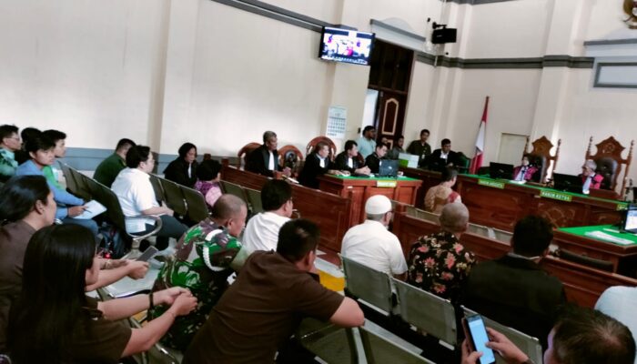 Tim Penuntut Koneksitas Bacakan Dakwaan