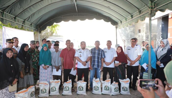 Pj Bupati Aceh Besar Lauching Penyaluran Bantuan Pangan Cadangan Beras Tahap I 2024