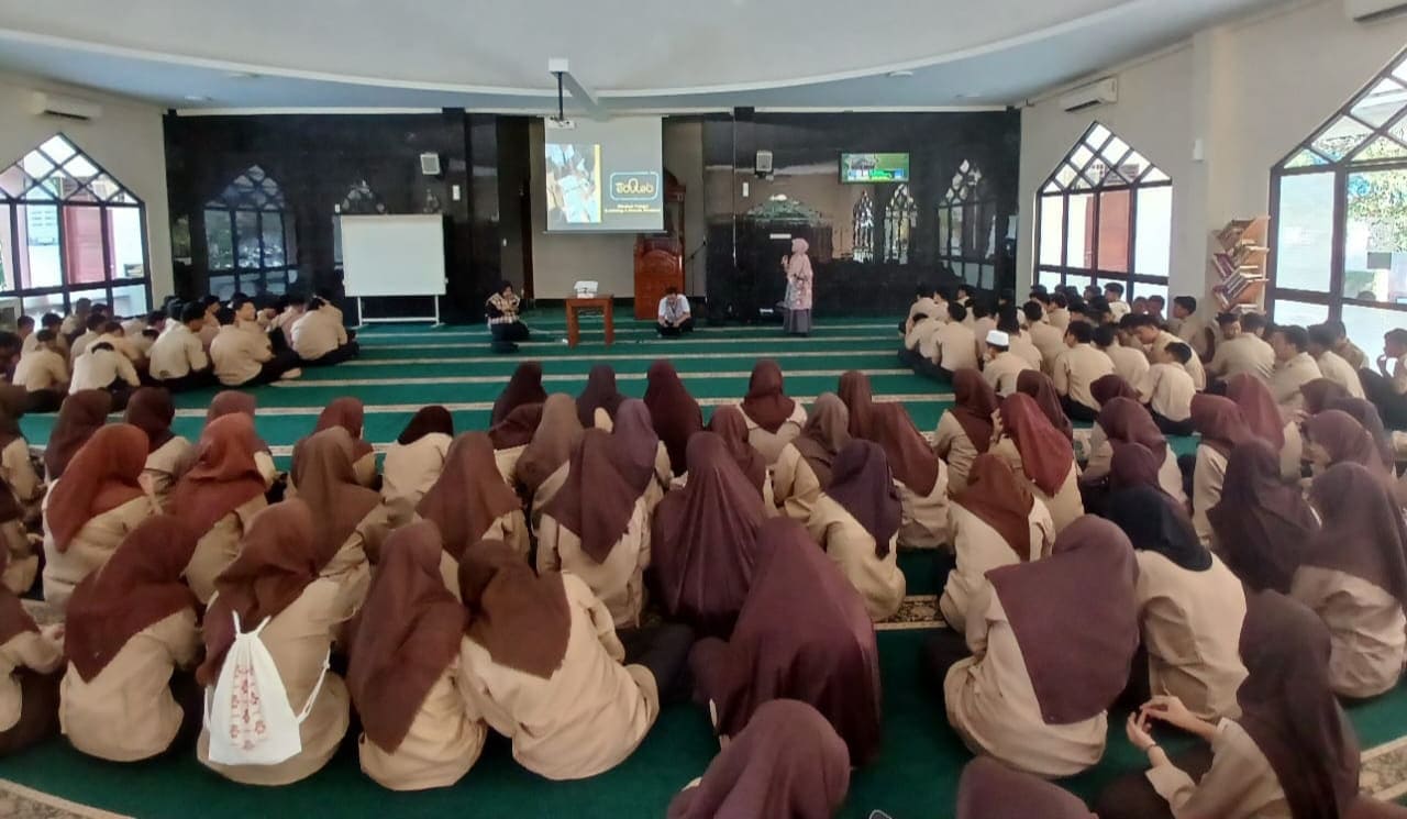 Edulab Medan Motivasi Siswa SMA Harapan 3