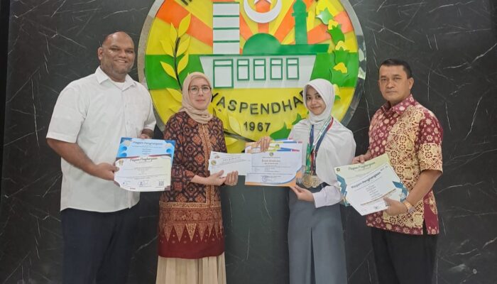 Yaspendhar Apresiasi Siswa SMA Harapan Medan Raih Empat Medali Olimpiade Bidang Studi Biologi