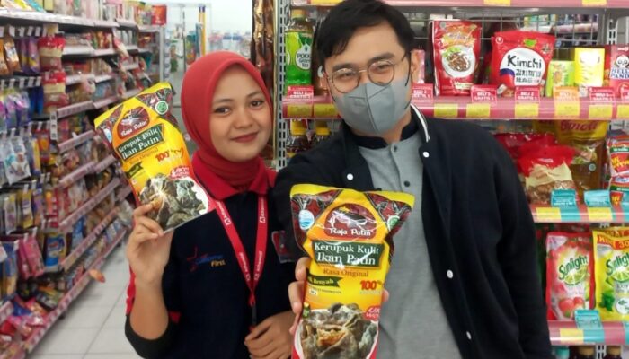 Alfamidi Hadirkan Kerupuk Ikan Patin Spesial Dari Raja Ikan Patin