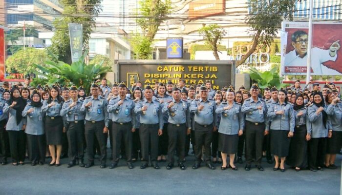 Kukuhkan Tim PZI Tahun 2024, Kakanwil Kemenkumham Sumut Ajak Jajaran Bergandeng Tangan Capai Tujuan Bersama