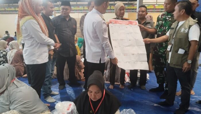 Pj Bupati Agara Pantau Pelipatan Kertas Suara Pemilu 2024