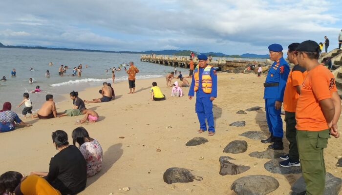 Polairud Dan BPBD Amankan Objek Wisata Pantai Pelabuhan Lama Sibolga