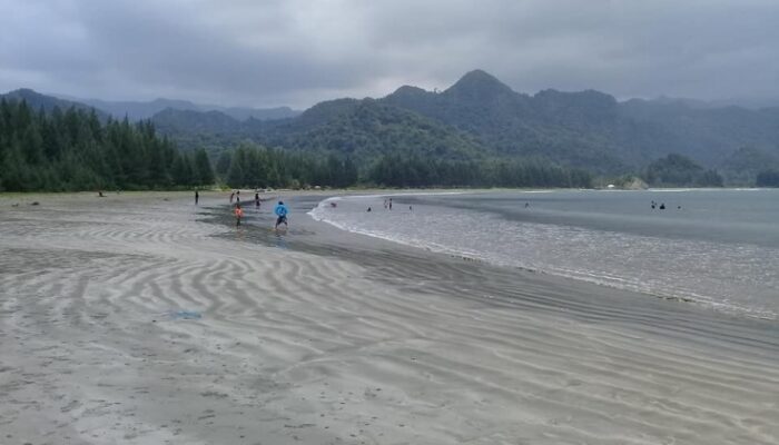 Pantai Riting Leupung Aceh Besar Tujuan Wisata Paling Populer Saat Ini