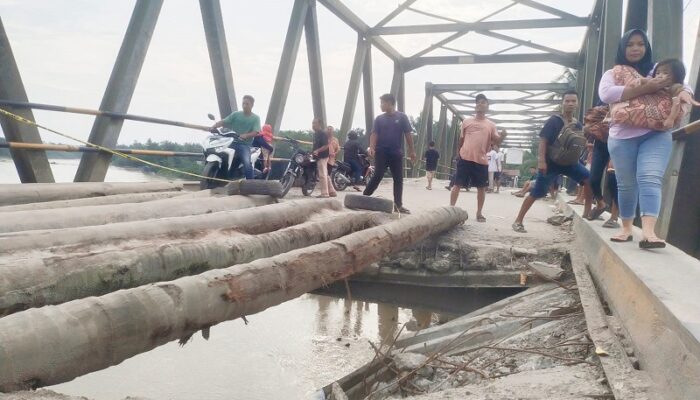 Kala Jembatan Titi Besi Berubah Jadi Titi Kelapa