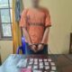 Pelaku SP dan barbuk 41,24 gram sabu yang sudah dikemas dalam plastik kecil.(Waspada/ist).