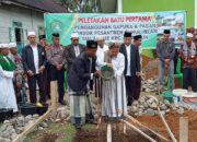 Abdul Manan Apresiasi Pembangunan Gapura Dan Pagar Ponpes Ruhul Islam Sialambue