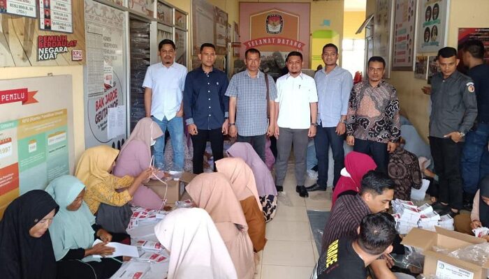 KIP Aceh Timur Lipat 1,5 Juta Kertas Suara