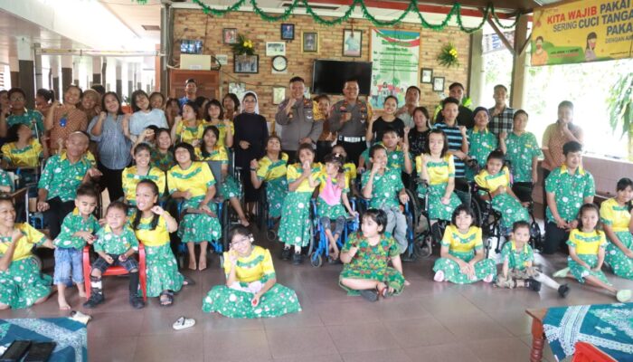 Kapolres Simalungun Beri Bantuan Di Pusat Rehabilitasi Harapan Jaya