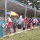 Pengunjung tampak memadati Bazar UKM di pusat semarak gebyar hari jadi ke-20 Kab.Sergai tahun 2024 di Alun-alun Sergai Desa Firdaus Kec.Sei Rampah, Minggu (7/1)kemarin sore. (Waspada/Edi Saputra).