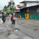 KONDISI Jl. Sentosa Baru Kelurahan Sei Kera Hilir I Kecamatan Medan Perjuangan, Minggu (21/1) yang rusak parah pasca pengerjaan proyek drainase. Waspada/Andi Aria Tirtayasa