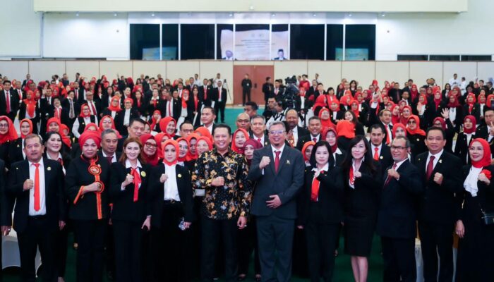 Menghindari Keterbelahan Notaris Diajak Jaga Kepastian Hukum Dan Berpolitik Secukupnya