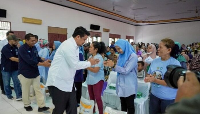 Bantu Ringankan Masyarakat, Bobby Nasution Serahkan BP-CBP Kepada 81.570 KPM, 10 Kg Selama 6 Bulan