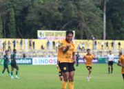 Traktor Kuning Deliserdang Gulingkan Persikab Bandung