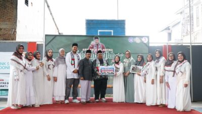 Tabligh Akbar Namira Islamic School Medan dan Pengajian Humairah Namira Hadiahkan Rp86 Juta Untuk Palestina