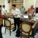 PJ. Gubsu Hassanudin, saat menerima audiensi PT. MGPA Nusantara Jaya sebagai bagian dari InJourney Grup, sebagai panitia penyelenggaraan event F1H2O. Waspada/Ist