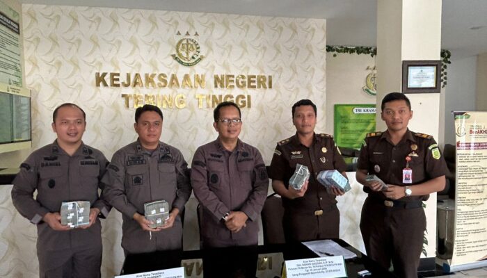 Kajari Tebing Tinggi Pimpin Press Rilis Pengembalian Uang Hasil Korupsi