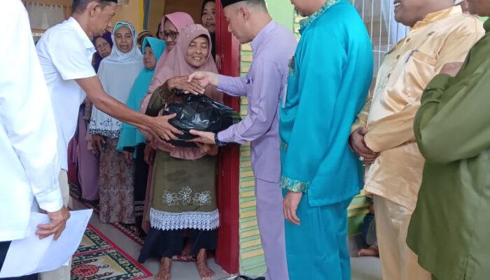 Pemkab Batubara “Bangkit” Berbagi Sembako