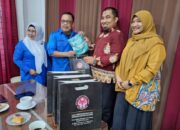PWI-IKWI Promosikan Batik ‘Nyan Cap’ Di HPN