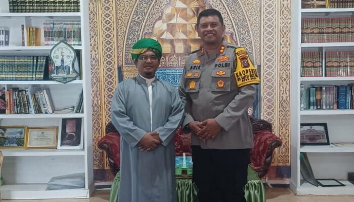 Eratkan Silaturahmi, Kapolres Madina Sambangi Ulama