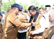 Sekdakab Aceh Besar Sambut Mentan Di Gampong Deunong