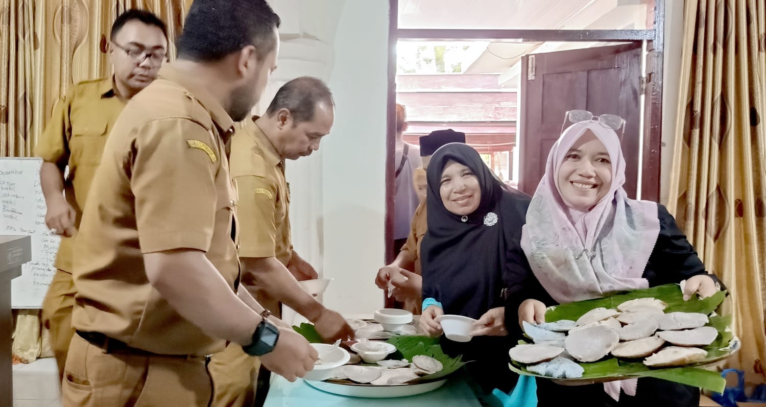 Apam, Kuliner Klasik Khas Pidie Yang Menggoda Selara Di Bulan Rajab