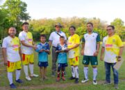 Anak Yatim Terima Hadiah Sepatu Bupati Sergai