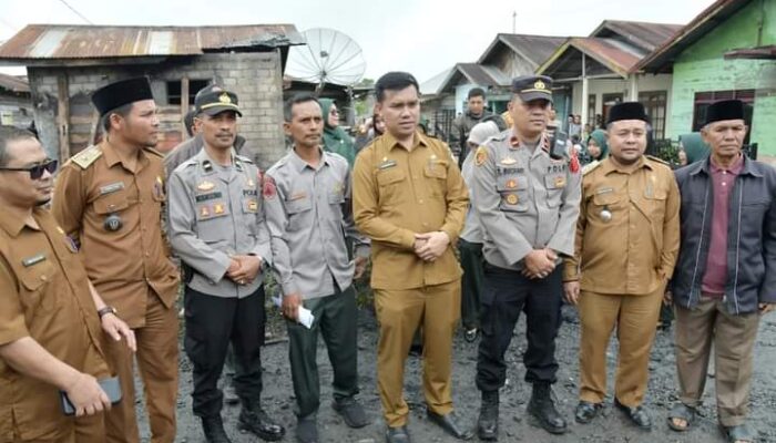 Pj. Sekda Bantu Korban Kebakaran Di Kampung Tingkem Bersatu