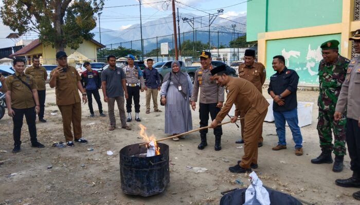 KIP Agara Bakar Ribuan Surat Suara Rusak Dan Lebih