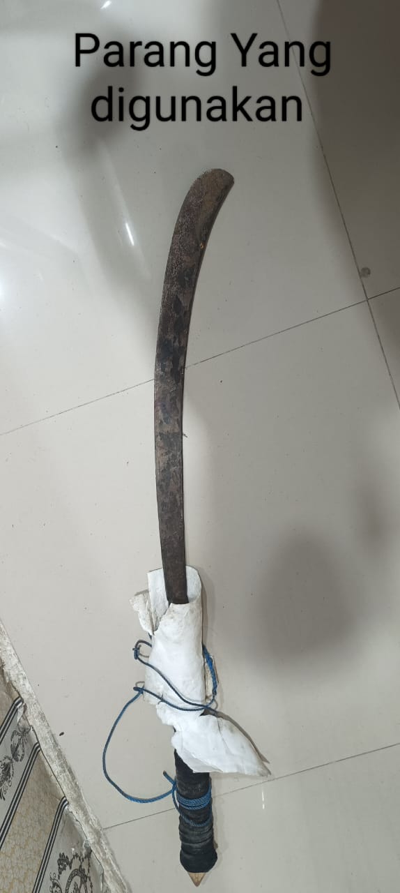 Polsek Labuhanruku Amankan Terduga Pembacok Yang Diamuk Massa Polsek Labuhanruku Amankan Terduga Pembacok Yang Diamuk Massa