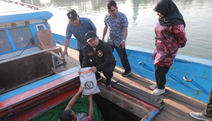 Iswanto Lepas Bantuan Pangan Cadangan Untuk 922 KPM Di Pulo Aceh